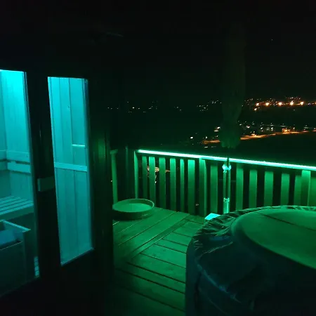 Gnezdo Vid-ik チャテジ・オプ・サヴィ