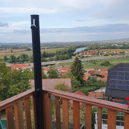Alpehytte Gnezdo Vid-ik *