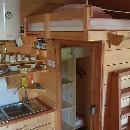 Gnezdo Vid-ik シャレー チャテジ・オプ・サヴィ