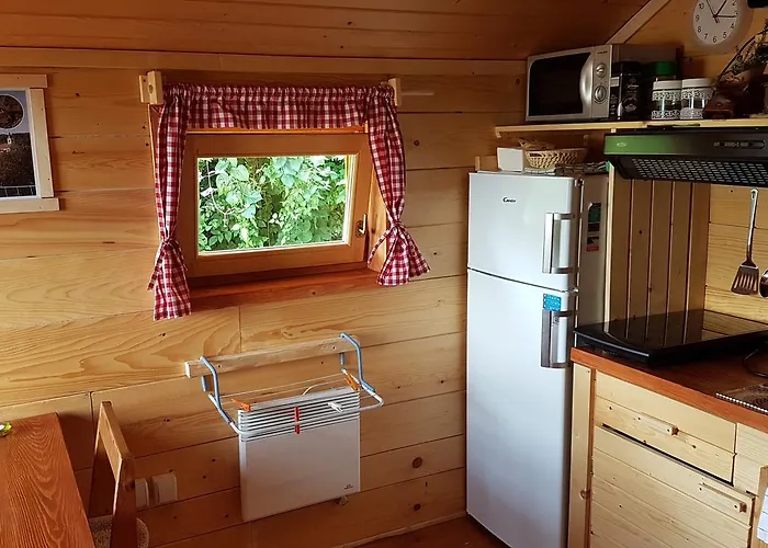 Gnezdo Vid-ik * Catez ob Savi